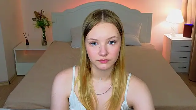 Snapshot of StaceyyJones chatting on 05-30-26, 09:17 StaceyyJones online show from 05-30-26, 09:17