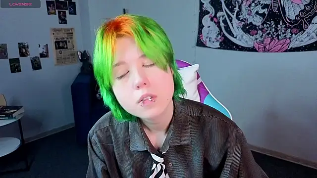 LittleKittenStar online show from 05-14-26, 11:28