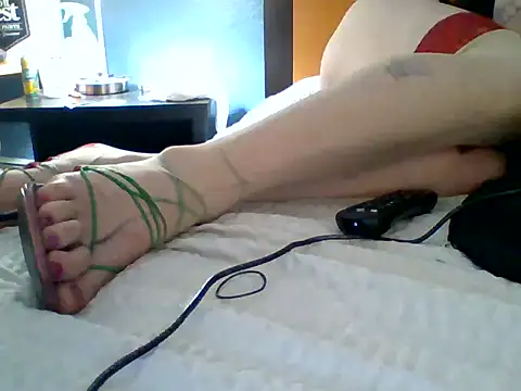 Snapshot of riotstarter187 chatting on 04-01-26, 09:43 riotstarter187 online show from 04-01-26, 09:43