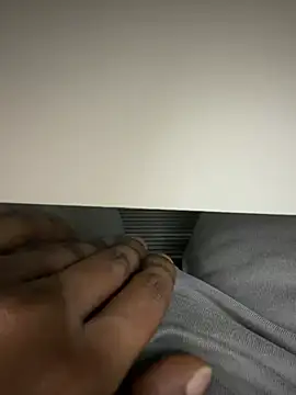 Snapshot of akhilvaran42 chatting on 03-18-26, 01:47 akhilvaran42 online show from 03-18-26, 01:47