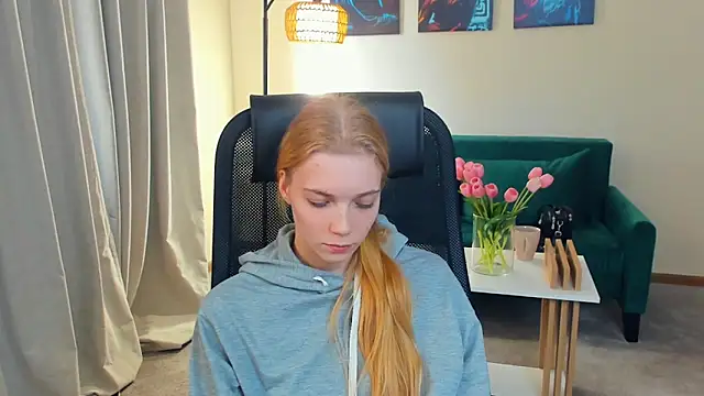 Snapshot of PetraRohal chatting on 03-19-26, 06:39 PetraRohal online show from 03-19-26, 06:39