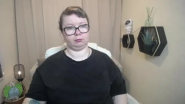 Snapshot of BonnnyBoobsy chatting on 03-27-26, 07:03 BonnnyBoobsy online show from 03-27-26, 07:03