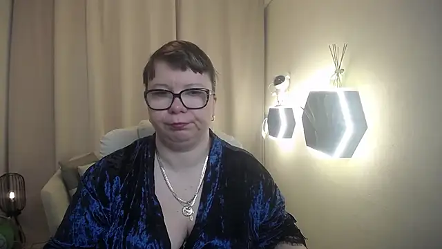 Snapshot of BonnnyBoobsy chatting on 03-31-26, 05:52 BonnnyBoobsy online show from 03-31-26, 05:52