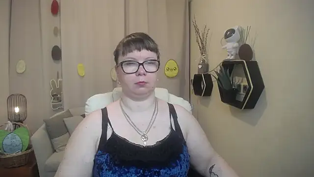 Snapshot of BonnnyBoobsy chatting on 04-03-26, 06:00 BonnnyBoobsy online show from 04-03-26, 06:00