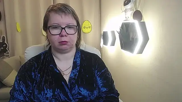 Snapshot of BonnnyBoobsy chatting on 04-12-26, 05:56 BonnnyBoobsy online show from 04-12-26, 05:56