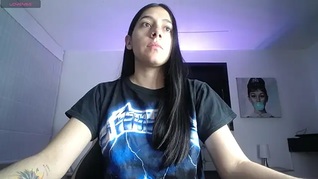 Melannyy V online show from 05-26-26, 12:45