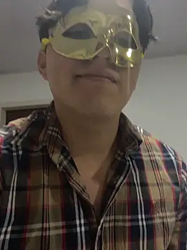 Snapshot of jovenguapo31 chatting on 03-18-26, 04:32 jovenguapo31 online show from 03-18-26, 04:32