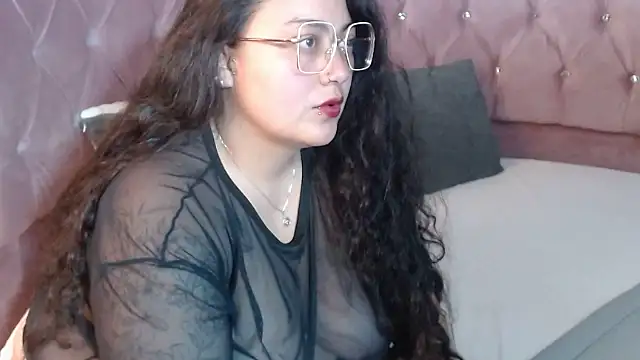 Snapshot of AvaRyd chatting on 04-19-26, 05:18 AvaRyd online show from 04-19-26, 05:18