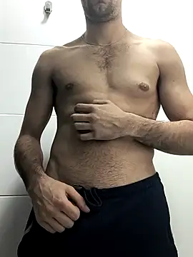 Snapshot of luccasbdk chatting on 03-18-26, 06:22 luccasbdk online show from 03-18-26, 06:22