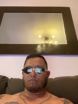 HOTB0Y18 online show from 05-26-26, 06:42