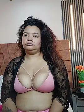 Lara Seduce online show from 05-26-26, 01:34