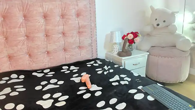 AilinRose online show from 04-17-26, 12:30