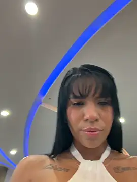 Snapshot of MonserratJons01 chatting on 05-24-26, 02:55 MonserratJons01 online show from 05-24-26, 02:55