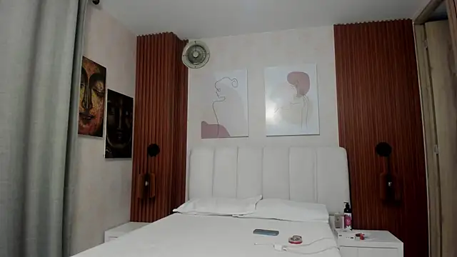 Snapshot of Maiasweet_ chatting on 04-01-26, 02:23 Maiasweet online show from 04-01-26, 02:23