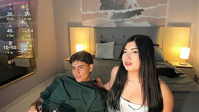 Snapshot of CleoandJames chatting on 03-21-26, 11:37 CleoandJames online show from 03-21-26, 11:37