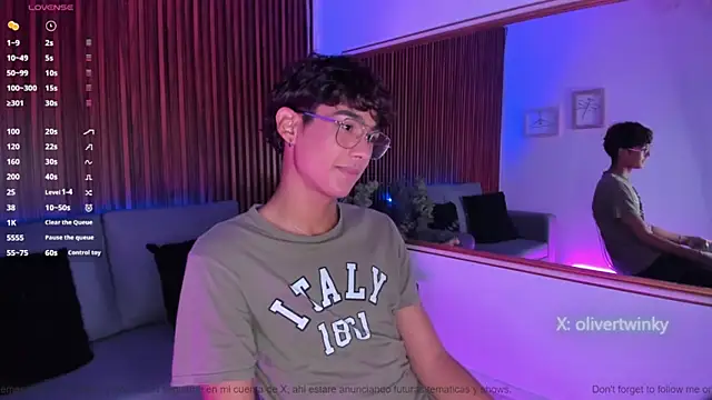 Snapshot of Oliver20__ chatting on 04-09-26, 05:07 Oliver20 online show from 04-09-26, 05:07