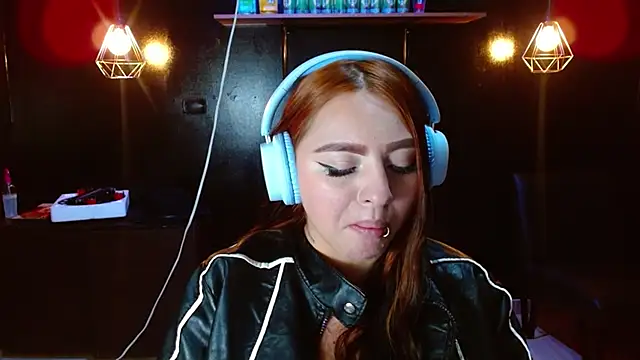 Miley Clarck online show from 05-11-26, 12:44