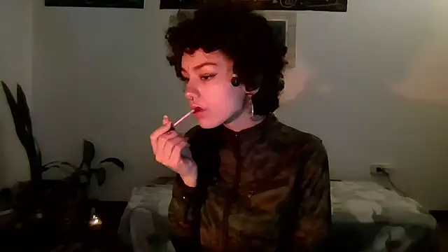 Snapshot of Tabitta_ chatting on 05-25-26, 12:16 Tabitta online show from 05-25-26, 12:16