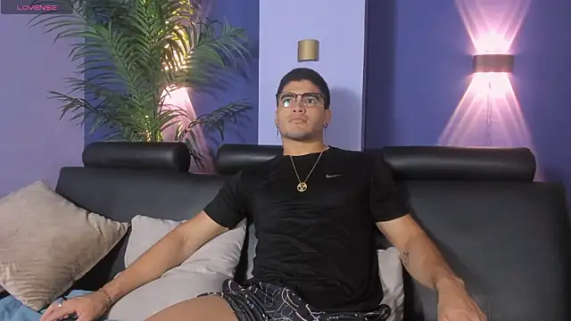 DanteTargaryen online show from 03-29-26, 04:01