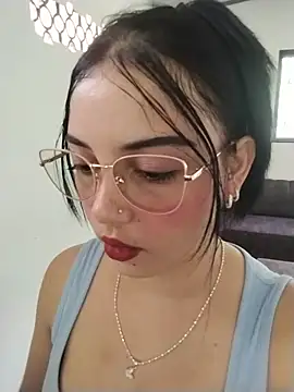 veleria allurin online show from 07-15-26, 06:46