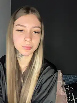 Snapshot of alyssa_22 chatting on 06-24-26, 10:53 alyssa 22 online show from 06-24-26, 10:53