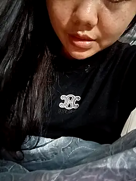 Snapshot of Mi-milan chatting on 03-19-26, 02:54 Mi-milan online show from 03-19-26, 02:54