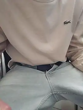 Skinboy06 online show from 05-19-26, 09:04