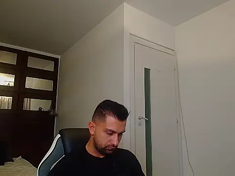 BryceReign online show from 05-11-26, 04:29