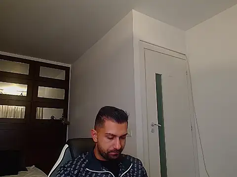 BryceReign online show from 05-12-26, 04:09