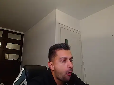 BryceReign online show from 05-20-26, 04:18