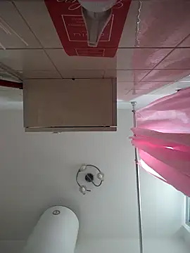 Snapshot of FINCHELABARCAVA chatting on 04-15-26, 07:48 FINCHELABARCAVA online show from 04-15-26, 07:48