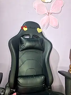 emily fox01 online show from 03-30-26, 01:06