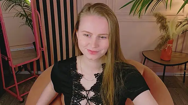 Snapshot of Lover_Daisy_ chatting on 05-05-26, 12:35 Lover Daisy online show from 05-05-26, 12:35