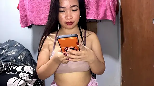 Snapshot of jinxxxsexy chatting on 05-25-26, 02:56 jinxxxsexy online show from 05-25-26, 02:56
