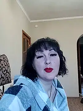 HelgaDennis online show from 04-25-26, 03:42