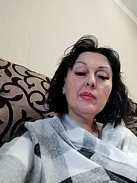 HelgaDennis online show from 05-10-26, 12:32