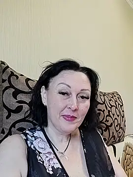 HelgaDennis online show from 05-16-26, 07:27