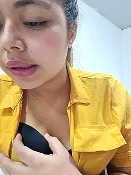Yelii  online show from 06-08-26, 08:42