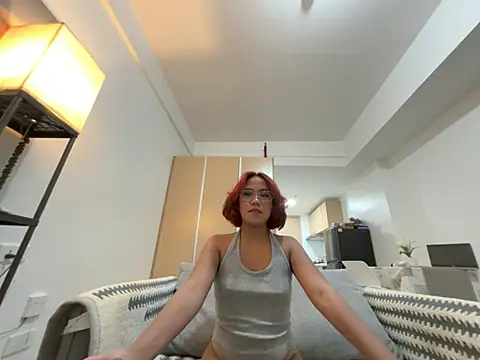misscutee online show from 05-22-26, 12:33