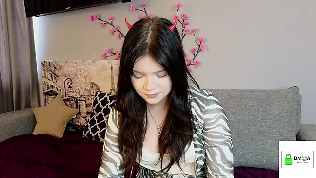 Snapshot of DextralCoffee chatting on 03-22-26, 07:34 DextralCoffee online show from 03-22-26, 07:34