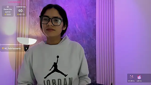 alina sauvage online show from 04-11-26, 11:14