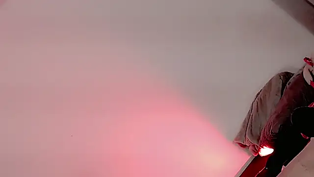 Snapshot of khloe_Gils chatting on 03-24-26, 11:54 khloe Gils online show from 03-24-26, 11:54