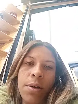 alanna6950 online show from 05-17-26, 04:14