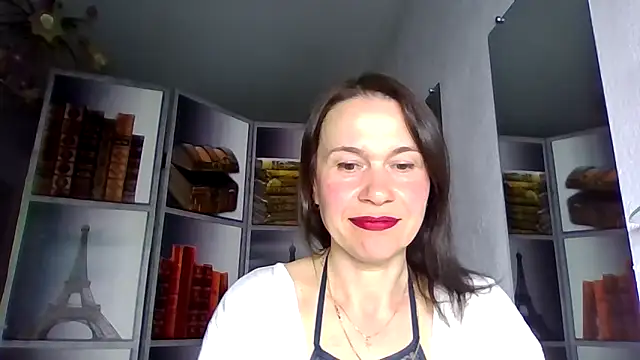 Snapshot of Selena_Moo chatting on 03-24-26, 04:34 Selena Moo online show from 03-24-26, 04:34