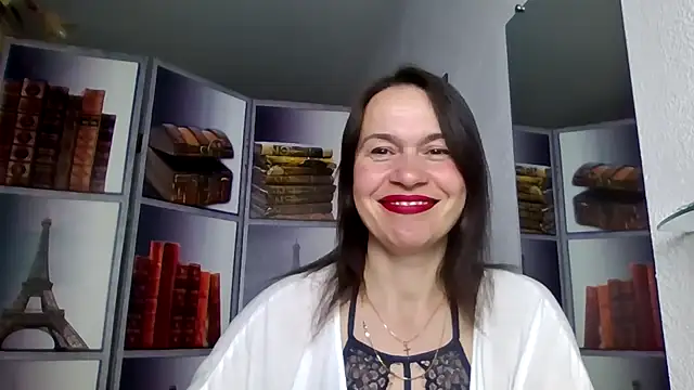 Snapshot of Selena_Moo chatting on 04-13-26, 09:04 Selena Moo online show from 04-13-26, 09:04