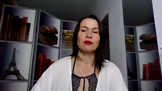 Snapshot of Selena_Moo chatting on 04-17-26, 07:55 Selena Moo online show from 04-17-26, 07:55