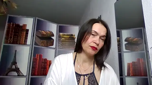 Snapshot of Selena_Moo chatting on 04-19-26, 11:53 Selena Moo online show from 04-19-26, 11:53