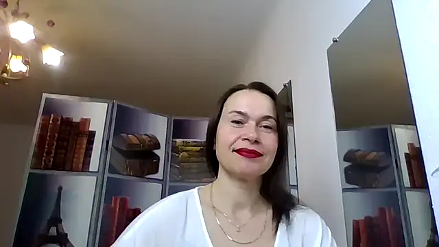 Snapshot of Selena_Moo chatting on 04-22-26, 07:11 Selena Moo online show from 04-22-26, 07:11