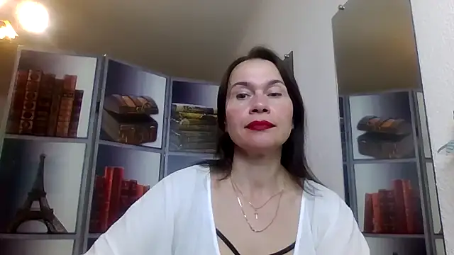 Snapshot of Selena_Moo chatting on 04-25-26, 08:39 Selena Moo online show from 04-25-26, 08:39