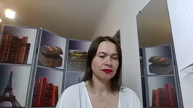 Snapshot of Selena_Moo chatting on 05-14-26, 08:54 Selena Moo online show from 05-14-26, 08:54
